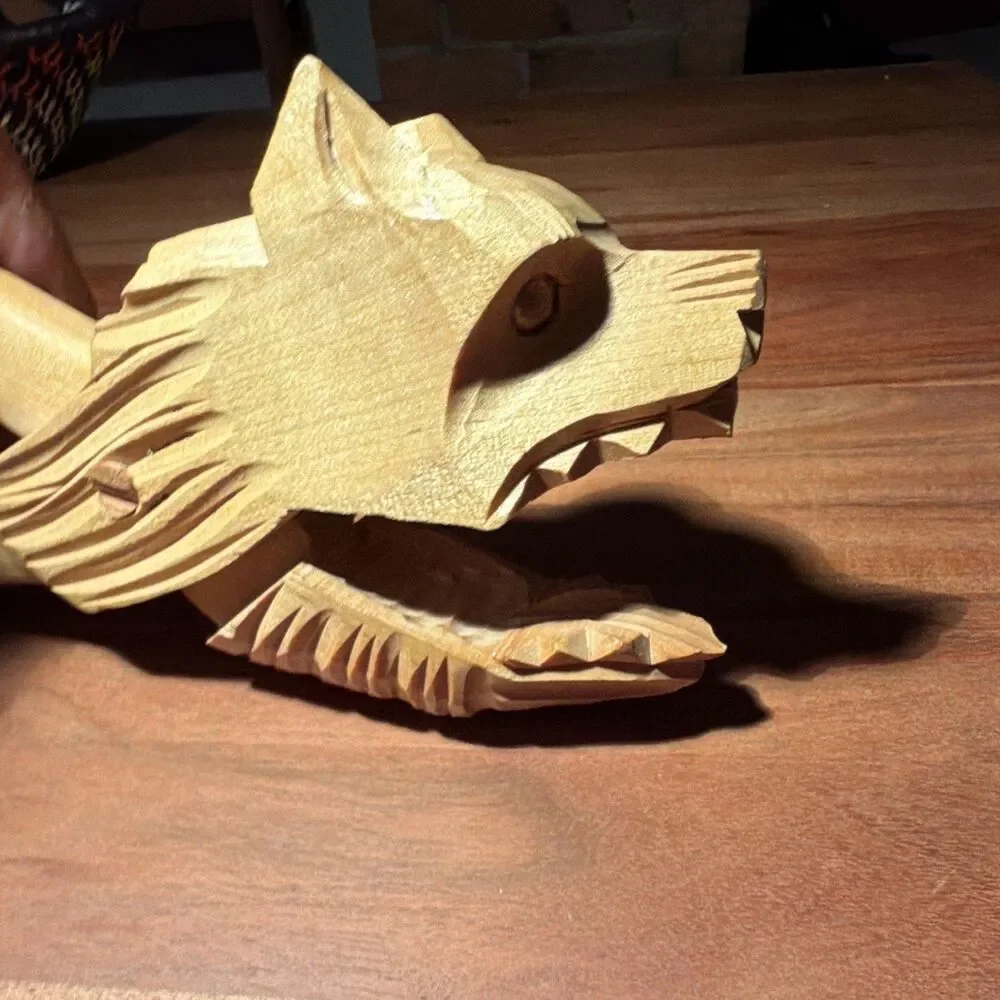 Unbranded hand carved